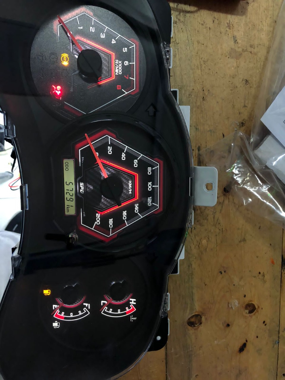 Custom dan Modifikasi Speedometer Innova