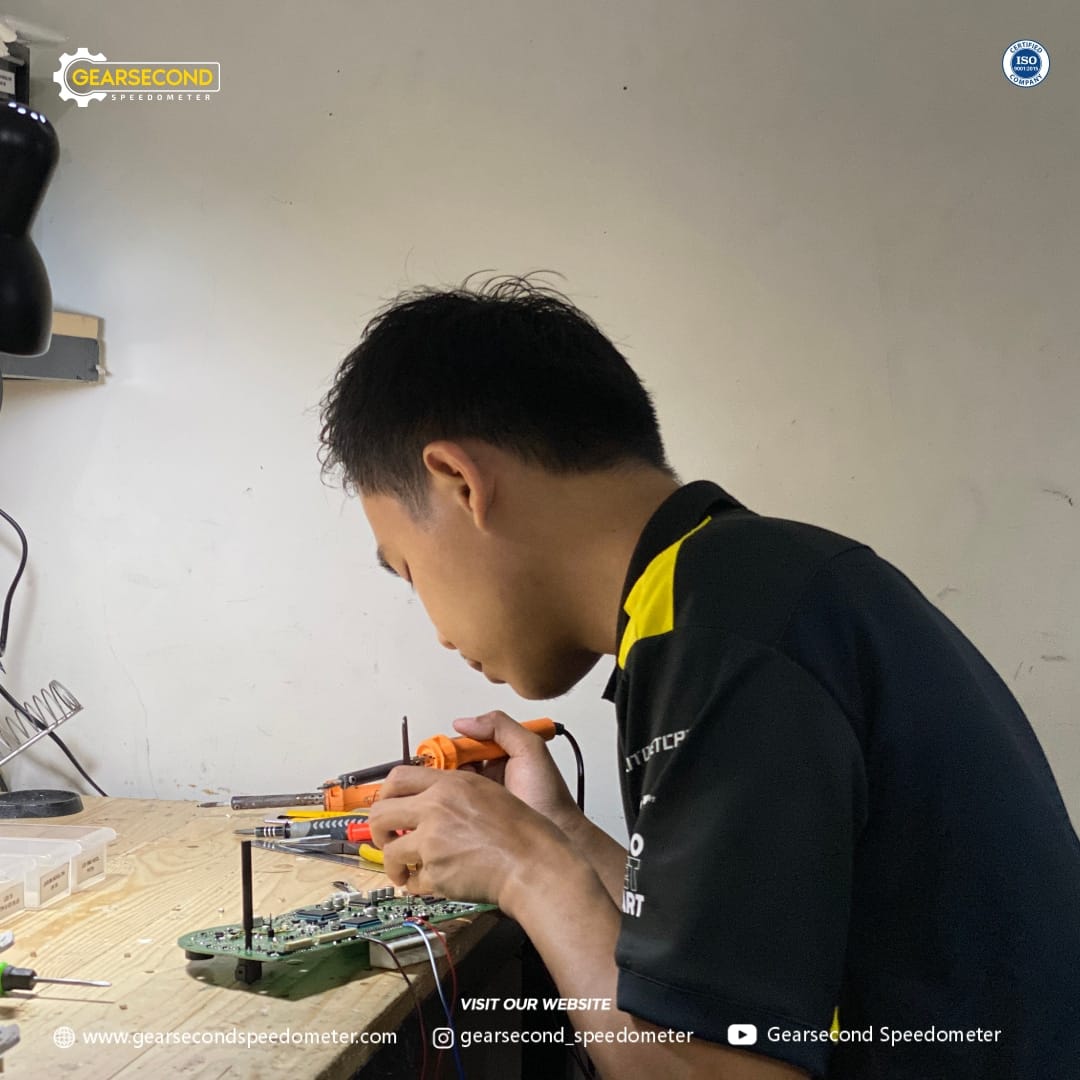 SPD Speedometer dan Gearsecond Speedometer memiliki Teknisi Elektronik Yang Profesional