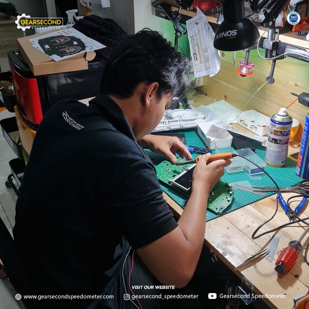 Dok. Gearsecond Speedometer - Custom Speedometer 